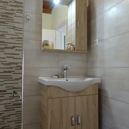Josef And Marina House *